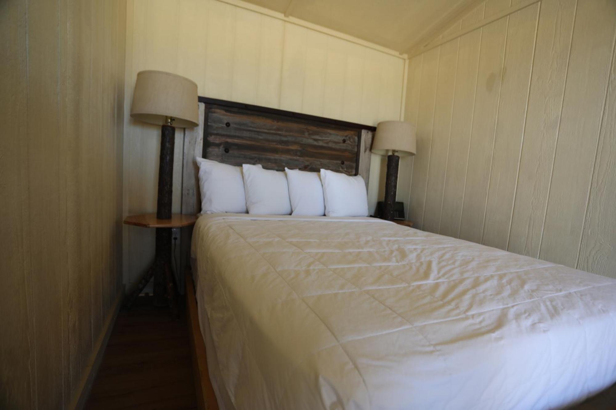 Cabins At Grand Canyon West Peach Springs Esterno foto