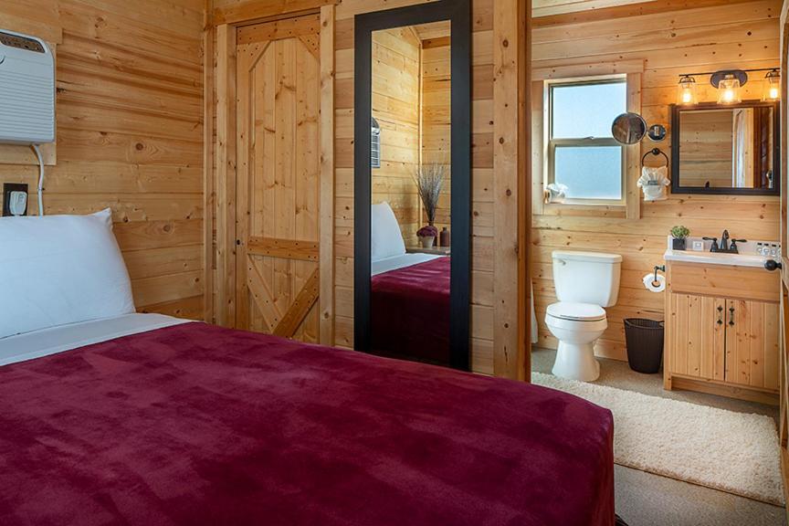 Cabins At Grand Canyon West Peach Springs Esterno foto