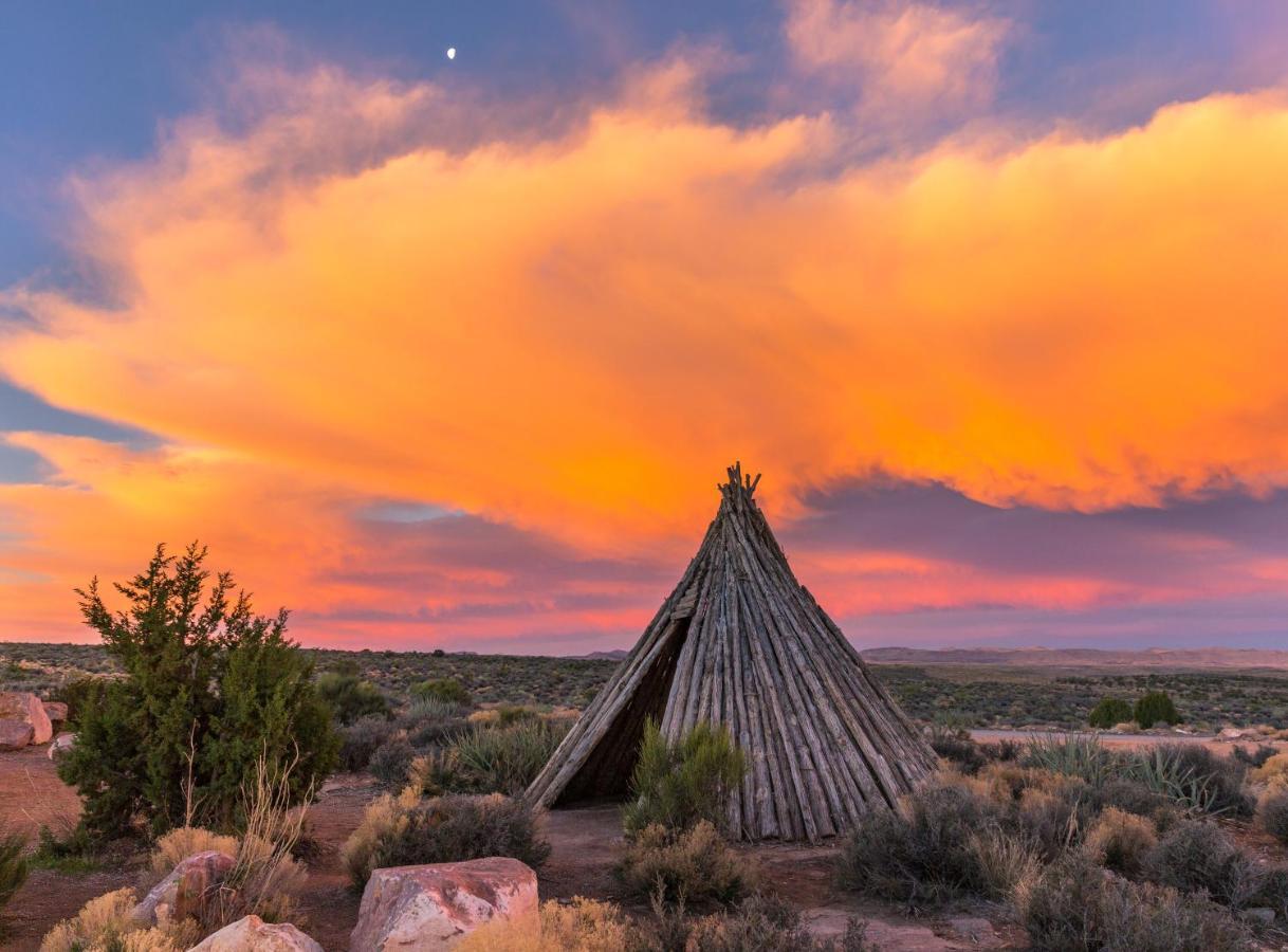 Cabins At Grand Canyon West Peach Springs Esterno foto